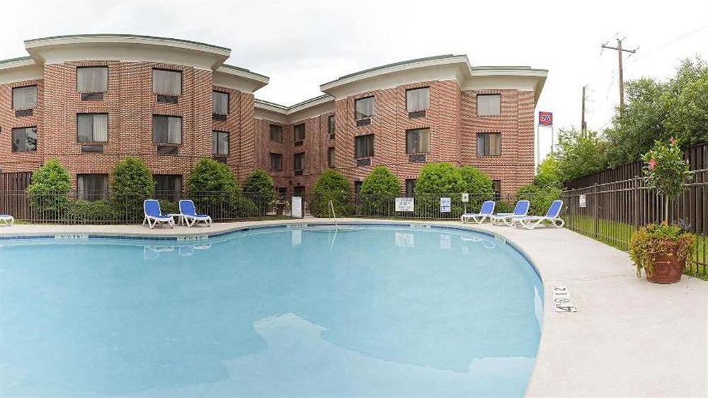 Holiday Inn Express Hotel & Suites Columbia-I-20 At Clemson Road By Ihg מראה חיצוני תמונה