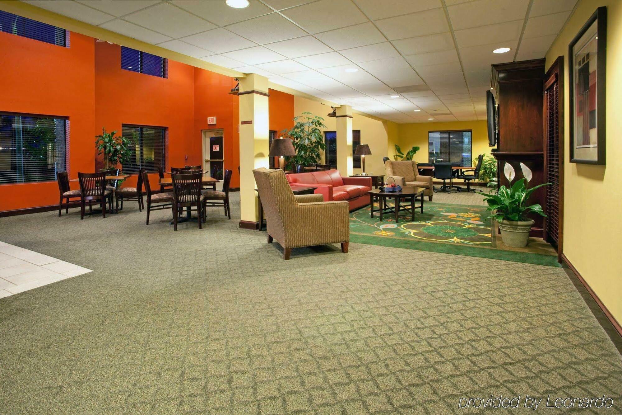 Holiday Inn Express Hotel & Suites Columbia-I-20 At Clemson Road By Ihg מראה חיצוני תמונה